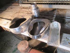 lot 565 image: 2 stainless steel bed pans, stainle...