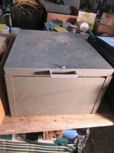 lot 641 image: Large metal storage box 2117 (l...