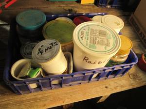 lot 654 image: Crate misc hardware...