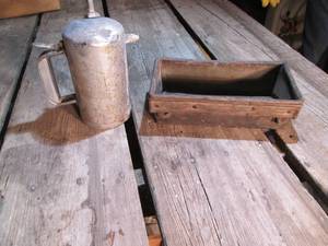 lot 620 image: Pressurized degreaser gun and small...