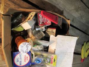 lot 618 image: Box w carpet seam tape, combinatio...