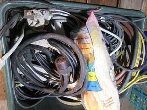 lot 606 image: Crate w electrical cords and rope...