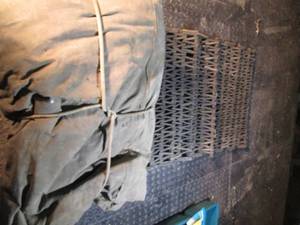 lot 646 image: Large canvas tent (no poles) and ra...