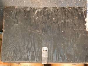 lot 447 image: Wood storage box 24.51416.5,...
