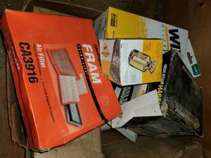 lot 458 image: Misc box with Halogen hi-beam headl...