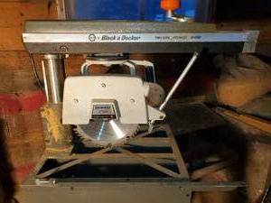 lot 6 image: Black & Decker Deluxe Power Shop 10...