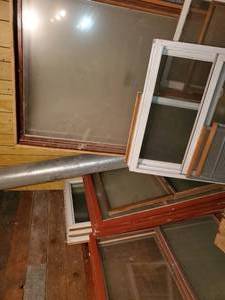lot 479 image: Corner lot of windows, some wood fr...