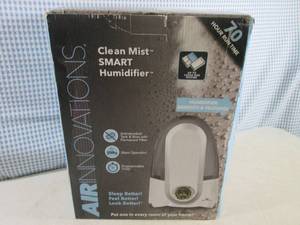 lot 9 image: (F-0) AirInnovations Clean Mist Sma...