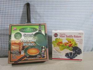 lot 15 image: (RM1) Ceramic Non-Stick Pancake Mak...