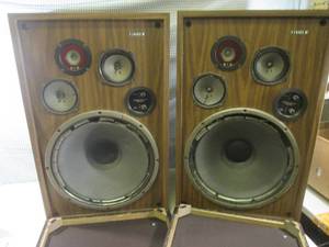 lot 42 image: (F-2) Pair Vintage Fisher Speakers ...