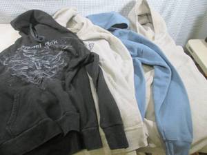 lot 65 image: (RM4) 4 Pullover Hoodies Size XL ...