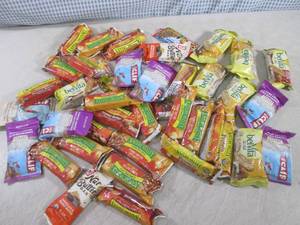 lot 76 image: (B-1) Assorted Health Bars Past Dat...