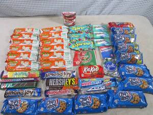 lot 77 image: (B-1) Assorted Candy and Cookies Pa...