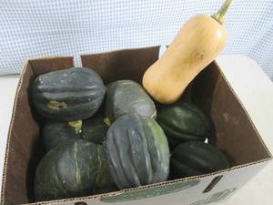 lot 115 image: (EC2) Box of Assorted Squash (Qty. ...
