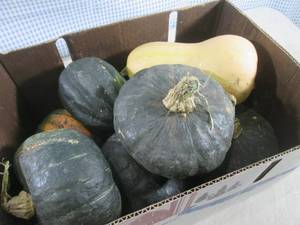 lot 119 image: (C-2) Box of Assorted Squash (Qty. ...
