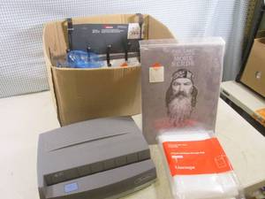 lot 156 image: (RM1) Box of Misc Electric Hole Pun...