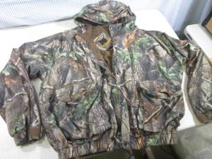 lot 195 image: (BSB) FieldTech RealTree Hardwoods ...