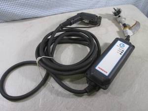 lot 200 image: (FS) Nissan Model 296900 Electric C...