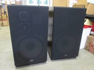 lot 206 image: (A-4) Pair Kenwood JL-850W 3-Way Sp...
