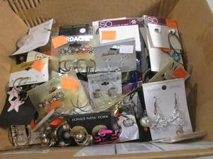 lot 207 image: (CS) Box Full of Assorted Earrings...