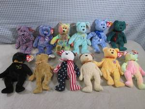 lot 256 image: (BS) 12 Assorted TY Beanie Babies B...