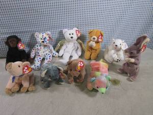 lot 257 image: (BS) Assorted TY Beanie Babies...