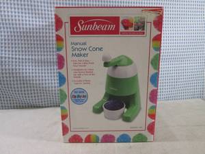 lot 271 image: (BSB) Sunbeam Manual Snow Cone Make...