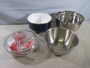 lot 281 image: (CS) 3 Metal Mixing Bowls and Pyrex...