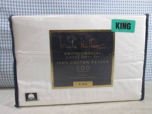 lot 320 image: (F-1) King Size 4pc Bed Sheet Set...