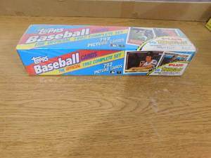 1992 Topps Baseball Factory Set Sealed