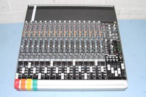 lot 37 image: Mackie 1604-VLZ3 16-Channel Pro Audio Analog Mixer  Mixing Console