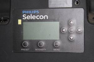 lot 71 image: PAIR of Strand Selecon PLCyc PLCYC1 LED Luminaire Pro Light  Lighting Units by Philips