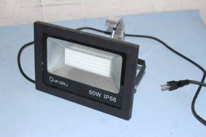 lot 86 image: Onforu 60W 60-Watt LED BLACK LIGHT BlackLight Floodlight Outdoor IP66 Waterproof Flood Light