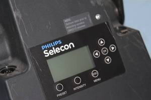 lot 107 image: PAIR of Strand Selecon PLCyc PLCYC1 LED Luminaire Pro Light  Lighting Units by Philips