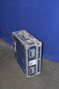 lot 125 image: Hard Sided Road  Travel  Show Foam Lined Shipping Case with Hinged Lid
