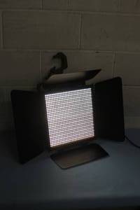 lot 142 image: Elation Professional Lighting  Broadcast Studio LED TV Light with Clamp - Model TVL2000 - Both Cool & Warm White LEDs