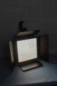 lot 143 image: Elation Professional Lighting  Broadcast Studio LED TV Light with Clamp - Model TVL2000 - Both Cool & Warm White LEDs