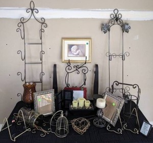 Home Decor Candle Holders, Decorative Plate Displays, Picture Frames, Single Display Stands & More