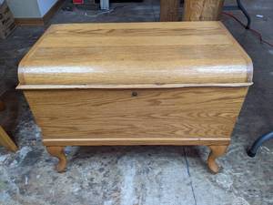 lot 77 image: Beautiful Cedar Chest