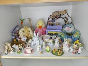 lot 79 image: Springtime and Easter Decor - Figurines, Wreath, Bunnies, Chicks, Eggs, and more
