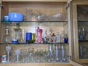 lot 98 image: A Variety of Glasses, Vases, Plastic Cups, Plastic Bowls, Glass Dishes and More