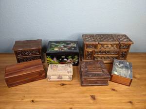 lot 109 image: Collection of (7) Beautiful Wooden Various Sized Boxes