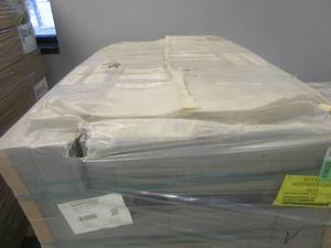lot 289 image: MSI Westwood Liath Gray 8 in. x 24 in. Matte Porcelain Wood Look Floor and Wall Tile (11.97 sq. ft.Case) 8 CASES, APPROXIMATELY 95 SQ FT, SOME TILES MAY BE BROKEN)