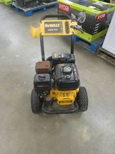 lot 418 image: DEWALT 3400 PSI 2.5 GPM Gas Cold Water PressuReady Pressure Washer with OEM Branded Engine (MISSING HOSE, TIPS, WANDS & BOLTS, HEAVILY RUSTED, RUNS)
