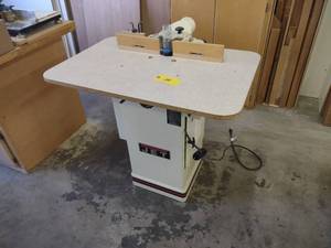 lot 10 image: Jet Model JWS-22CS Wood Shaper, 1.5...
