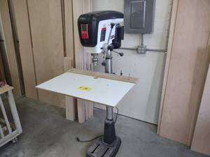 lot 16 image: Jet Model JDP-17 17 Drill Press wi...