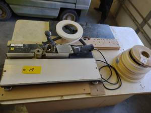 lot 19 image: Freud Model EB100 Table Top Edge Ba...