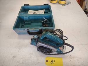 lot 31 image: Makita 3 Power Planer...
