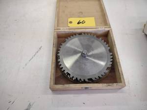 lot 60 image: Dado Set, 8...