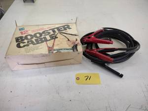 lot 71 image: 12 Jumper Cables...
